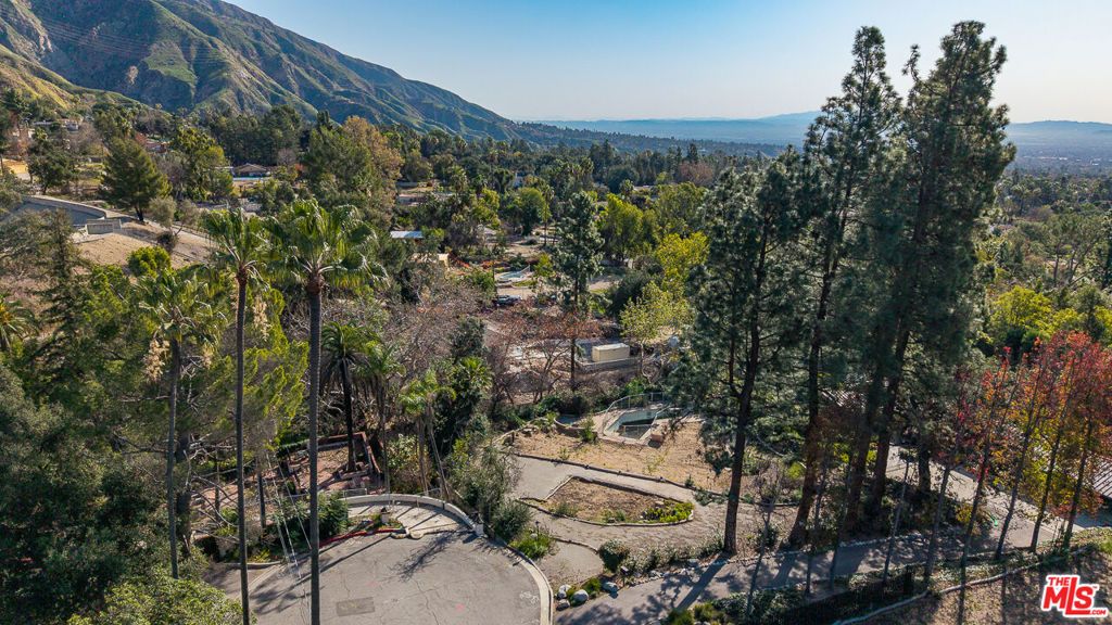 1414 E Palm Street, Altadena, CA 91001