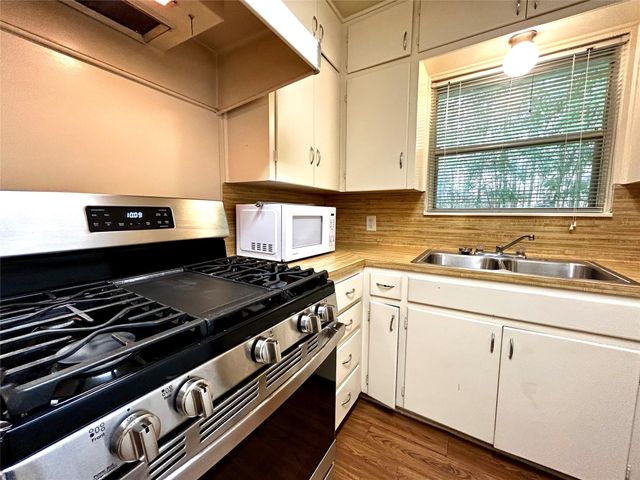 607 Bellevue PL A, Austin, TX 78705