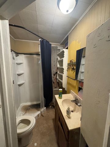 73 2nd Street SE, Blackduck, MN 56630