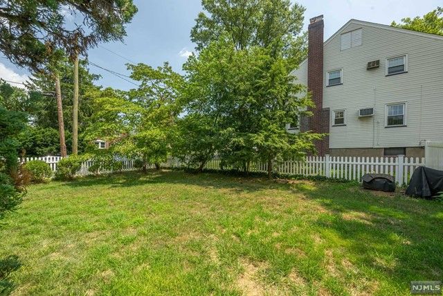 626 Kent Avenue, Teaneck, NJ 07666