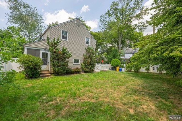 626 Kent Avenue, Teaneck, NJ 07666