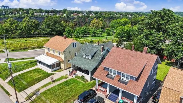 616 Chilton Avenue, Niagara Falls, NY 14301