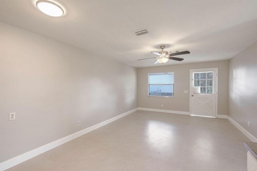 3147 Naylor Terrace, Fort Pierce, FL 34982