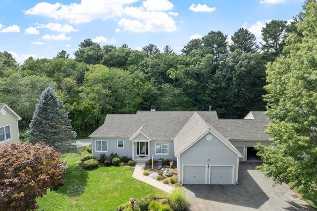 2 Nelson Cir, Bedford, MA 01730