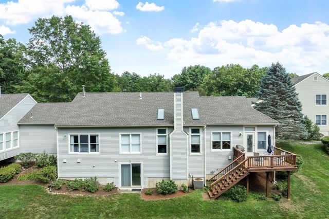 2 Nelson Cir, Bedford, MA 01730