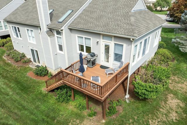 2 Nelson Cir, Bedford, MA 01730