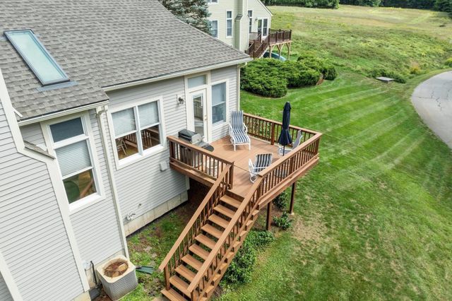2 Nelson Cir, Bedford, MA 01730