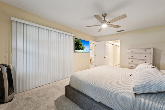 109 Half Moon Circle C, Jupiter, FL 33458