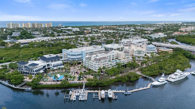 109 Half Moon Circle C, Jupiter, FL 33458