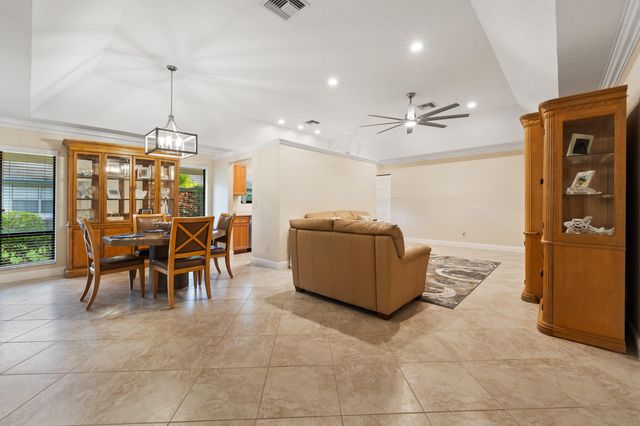 109 Half Moon Circle C, Jupiter, FL 33458