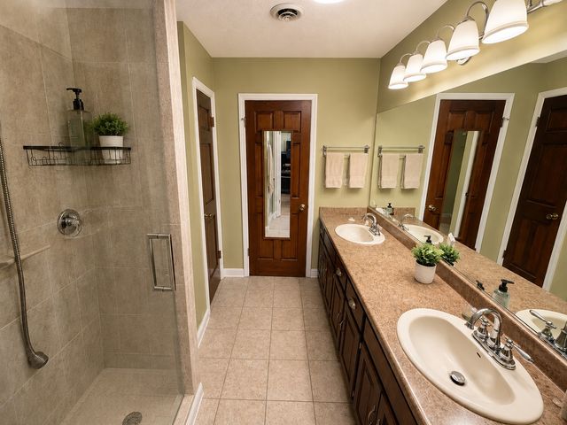 100 Katie Ln, Columbia, TN 38401
