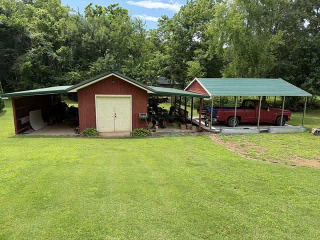 100 Katie Ln, Columbia, TN 38401
