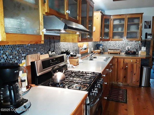 1630 Garden Park Drive, Homer, AK 99603