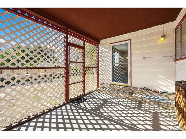 2210 S Irving St, Denver, CO 80219