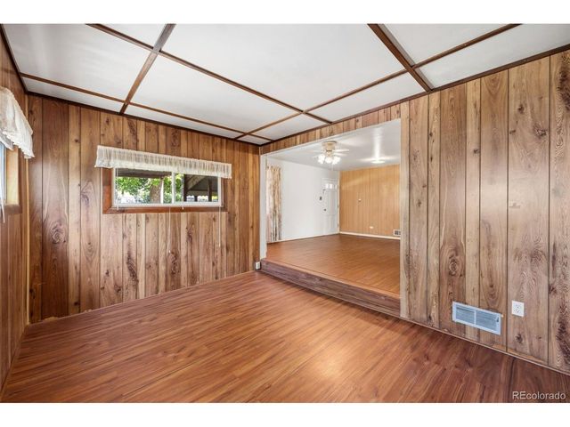 2210 S Irving St, Denver, CO 80219