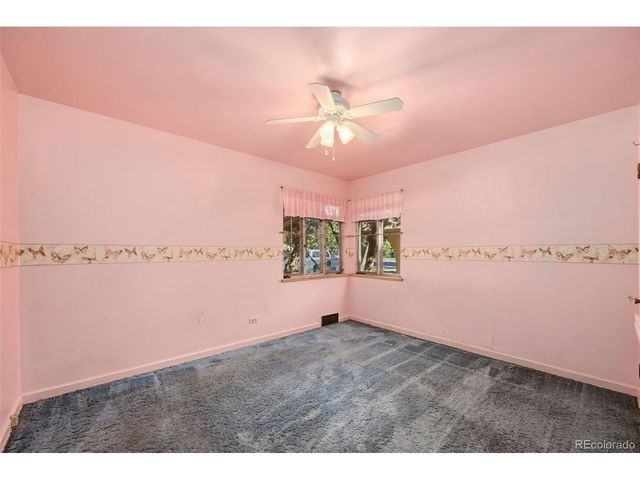 2210 S Irving St, Denver, CO 80219