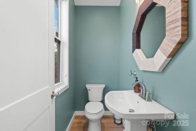 24 Lower Grassy Branch Road, Asheville, NC 28805