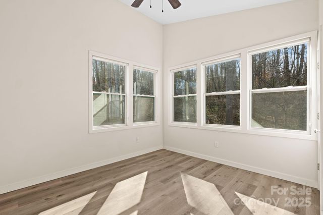 24 Lower Grassy Branch Road, Asheville, NC 28805