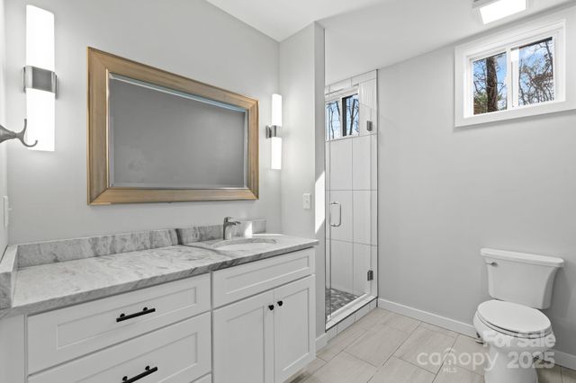 24 Lower Grassy Branch Road, Asheville, NC 28805