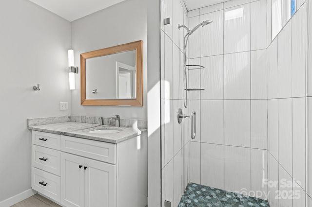 24 Lower Grassy Branch Road, Asheville, NC 28805