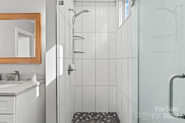 24 Lower Grassy Branch Road, Asheville, NC 28805