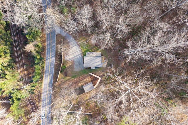 24 Lower Grassy Branch Road, Asheville, NC 28805