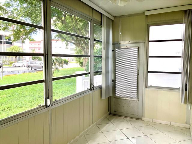 4270 NW 40th Street 103, Lauderdale Lakes, FL 33319