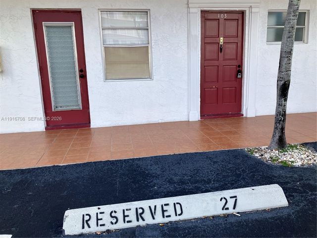 4270 NW 40th Street 103, Lauderdale Lakes, FL 33319