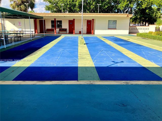4270 NW 40th Street 103, Lauderdale Lakes, FL 33319