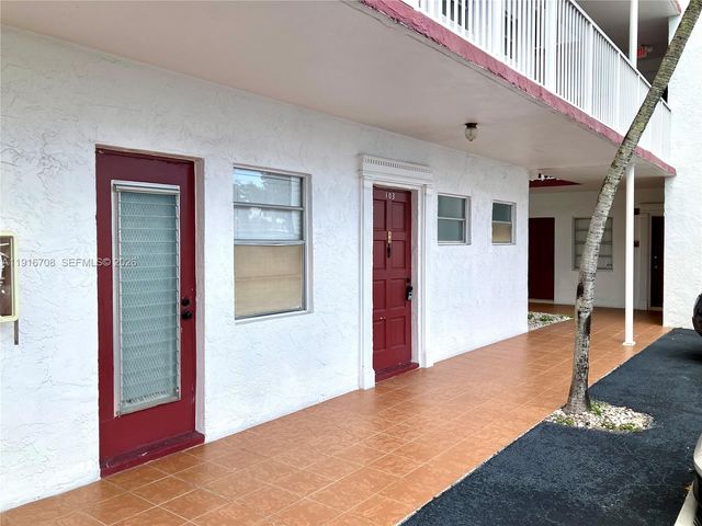 4270 NW 40th Street 103, Lauderdale Lakes, FL 33319