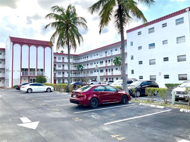 4270 NW 40th Street 103, Lauderdale Lakes, FL 33319