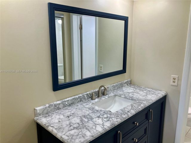4270 NW 40th Street 103, Lauderdale Lakes, FL 33319