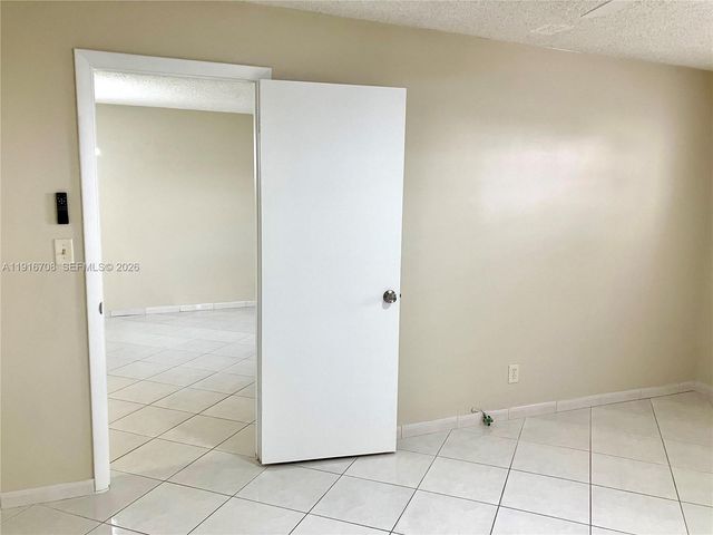 4270 NW 40th Street 103, Lauderdale Lakes, FL 33319