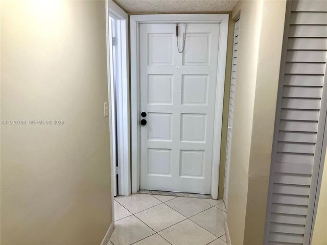 4270 NW 40th Street 103, Lauderdale Lakes, FL 33319