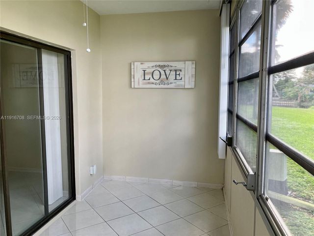 4270 NW 40th Street 103, Lauderdale Lakes, FL 33319