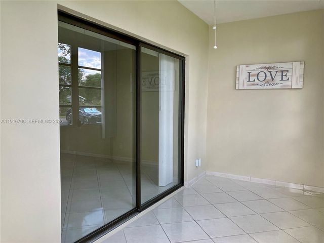 4270 NW 40th Street 103, Lauderdale Lakes, FL 33319