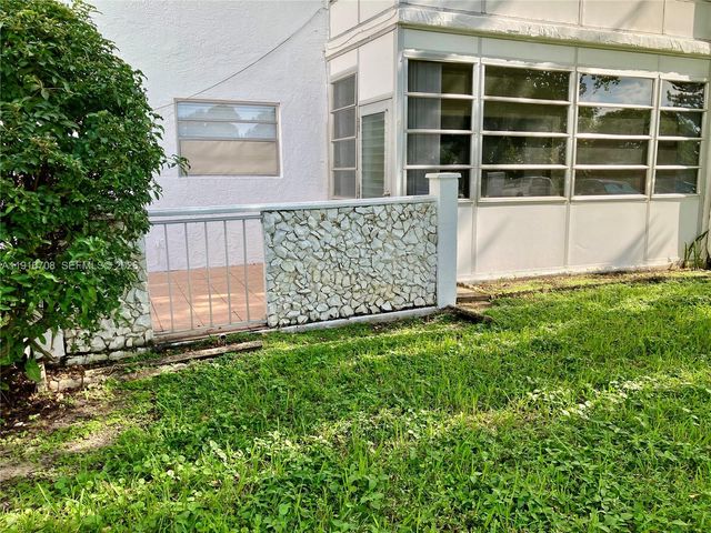 4270 NW 40th Street 103, Lauderdale Lakes, FL 33319