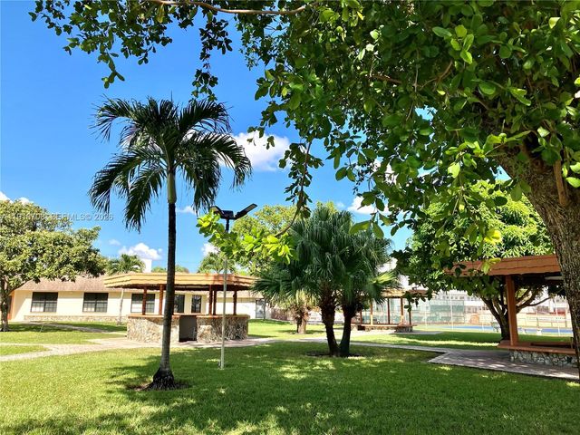 4270 NW 40th Street 103, Lauderdale Lakes, FL 33319