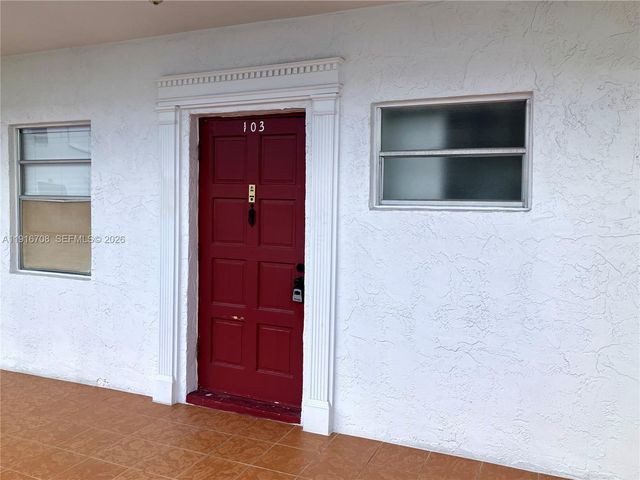 4270 NW 40th Street 103, Lauderdale Lakes, FL 33319