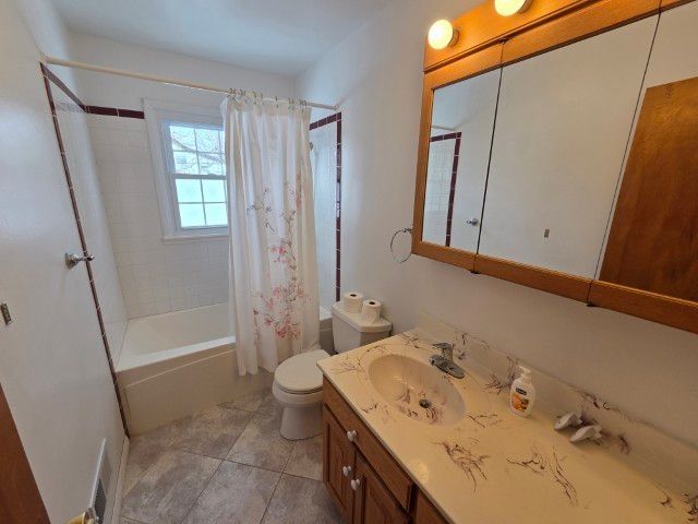 2908 Jamison Boulevard, Mt Vernon, IL 62864