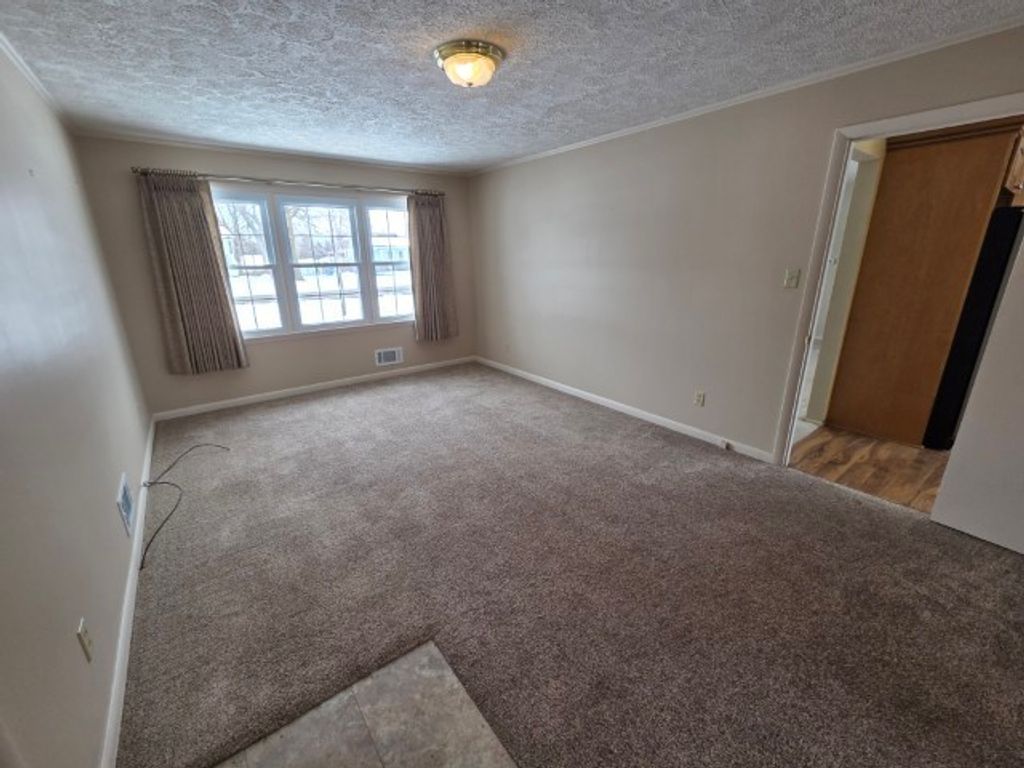 Image 22 of property listing at 2908 Jamison Boulevard, Mt Vernon, IL 62864