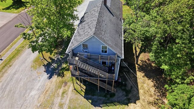 35 South Street, Claremont, NH 03743