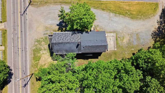 35 South Street, Claremont, NH 03743