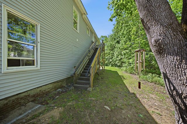 35 South Street, Claremont, NH 03743