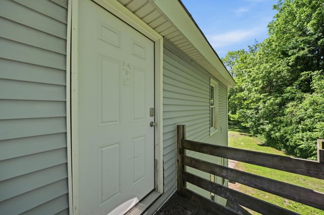 35 South Street, Claremont, NH 03743