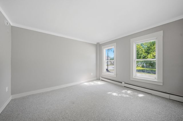 35 South Street, Claremont, NH 03743