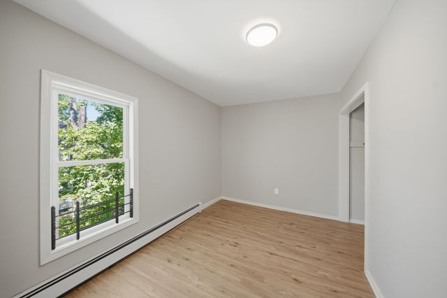 35 South Street, Claremont, NH 03743
