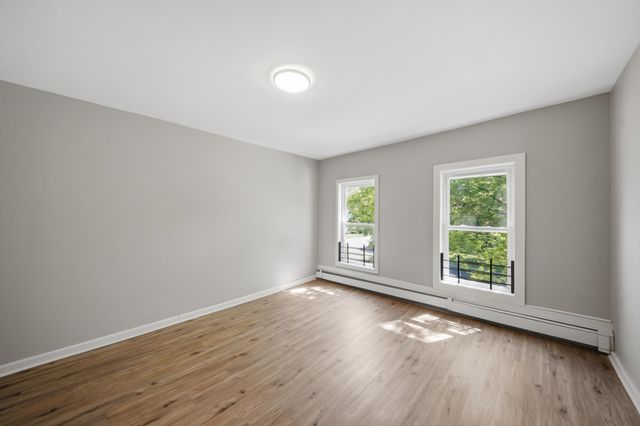 35 South Street, Claremont, NH 03743