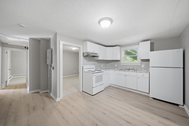 35 South Street, Claremont, NH 03743