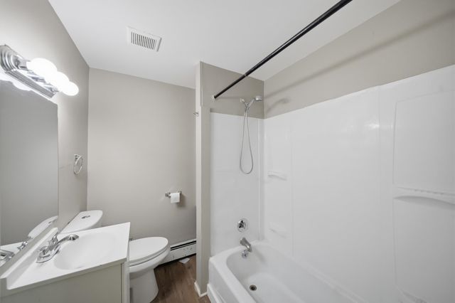 35 South Street, Claremont, NH 03743